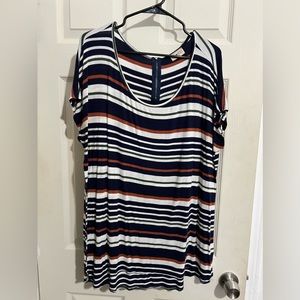 Free Kisses Plus Top